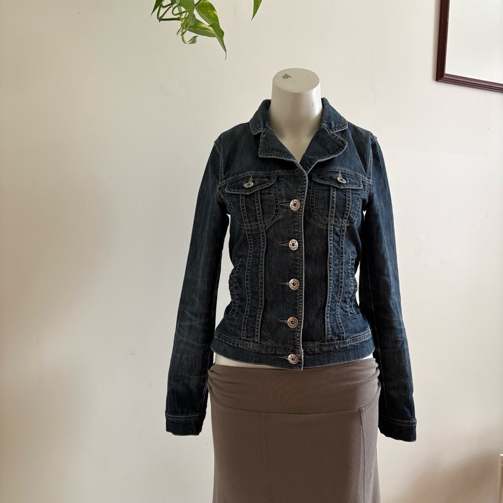 Vintage Distressed Denim Jacket – Size Small